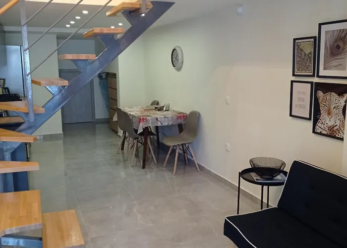 Minimal Two-floor Apartamento *