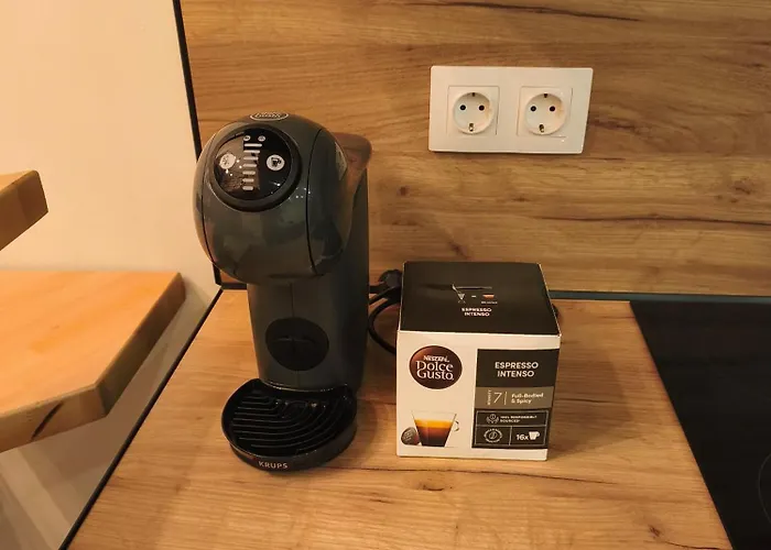 Minimal Two-floor Apartamento Tesalónica