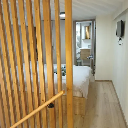 Minimal Two-floor Apartment Thessaloniki