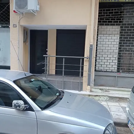 Minimal Two-floor Apartment Thessaloniki